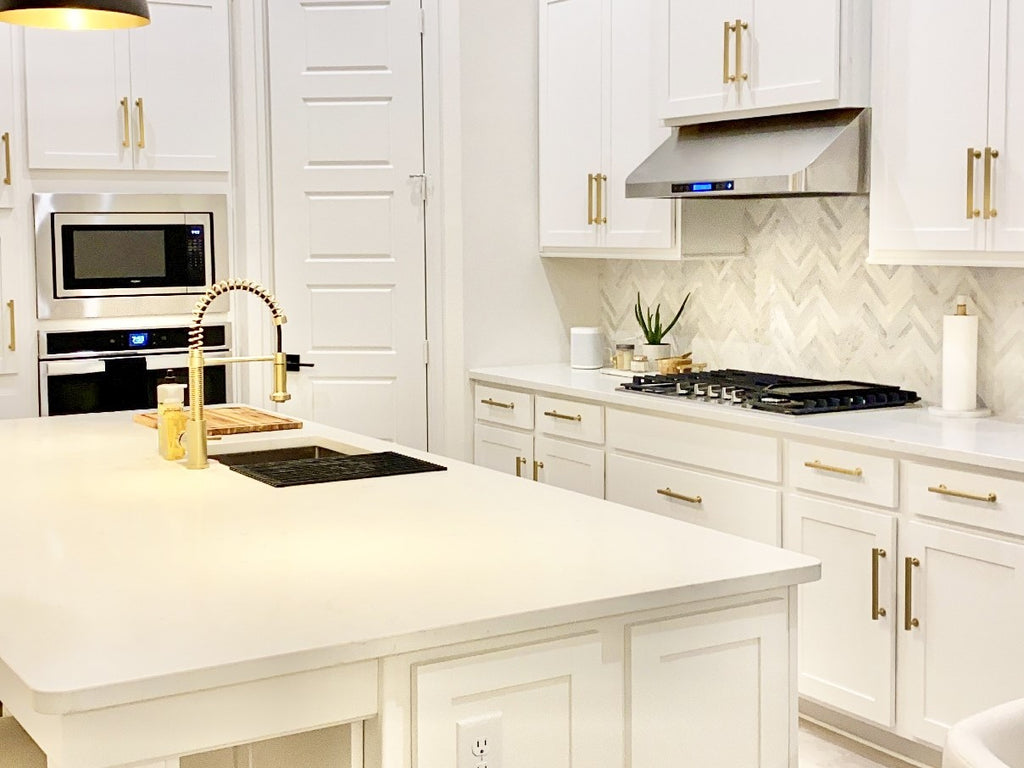 17 Stove Backsplash Ideas to Create a Focal Point in your Kitchen